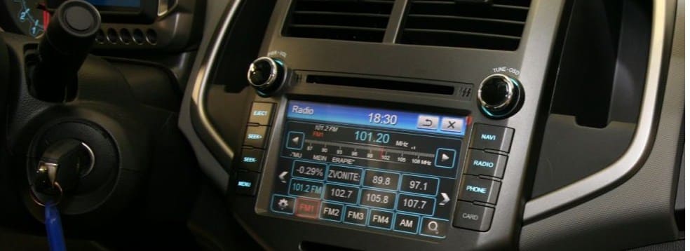 Chevrolet cruz получение времени на головном устройстве и как установить время в chevrolet cruz 2011 года