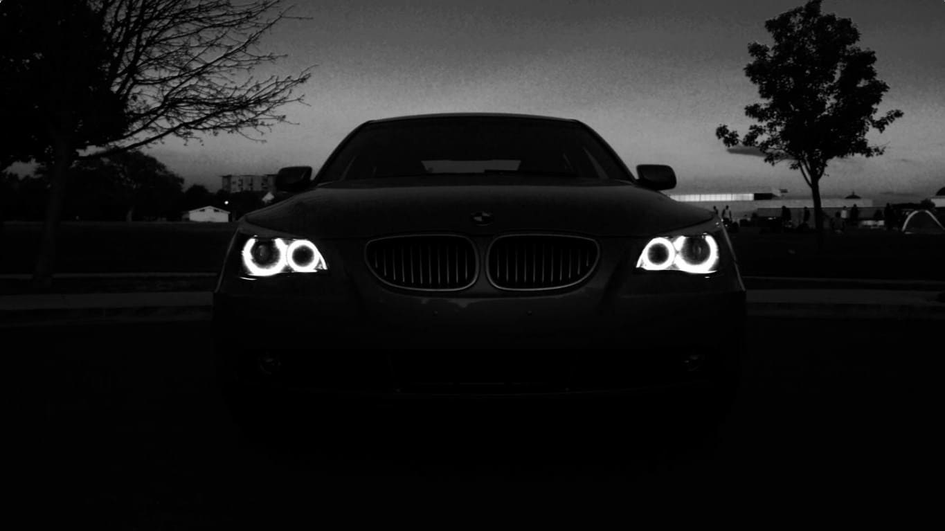 Ангельские глазки BMW E60 5 series в ночи