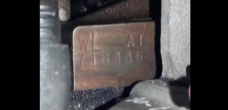 Расположение номера двигателя на Ford Ranger