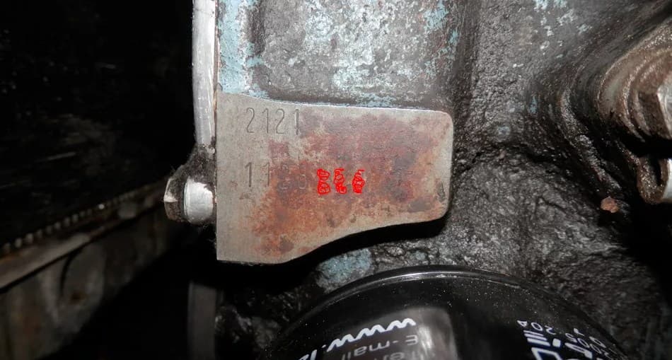 Расположение номера двигателя на ВАЗ Нива